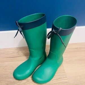 Crocs women’s Green and Blue Rain Boots